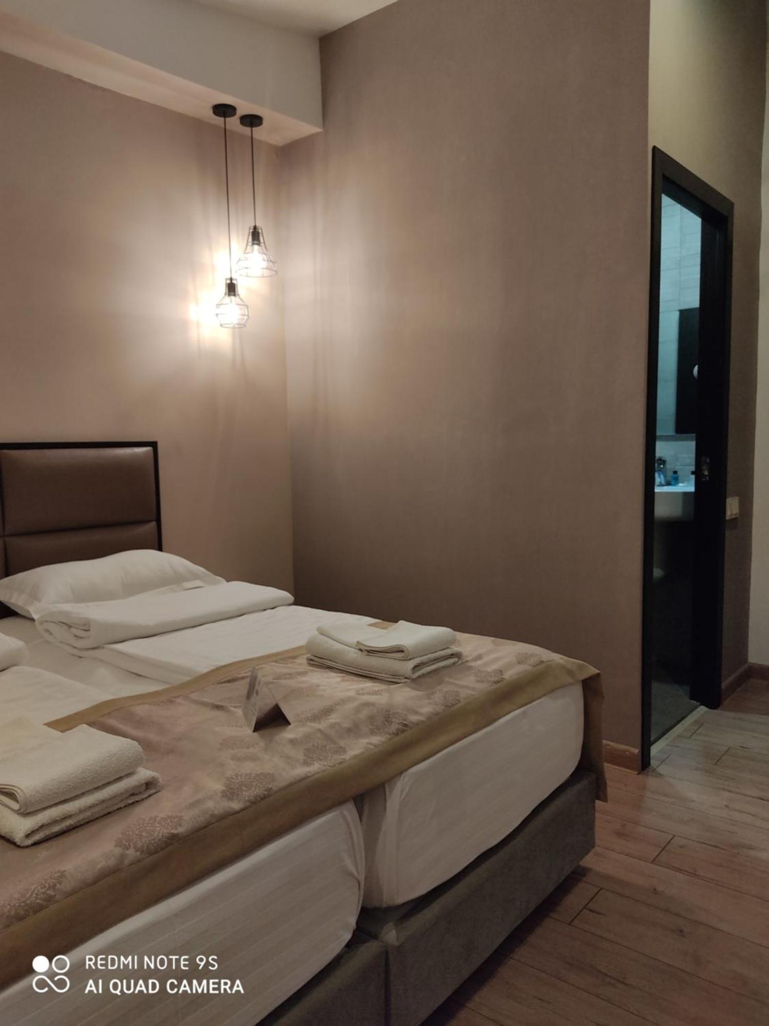 Garden Lounge Hotel Jerevan Pokoj fotografie